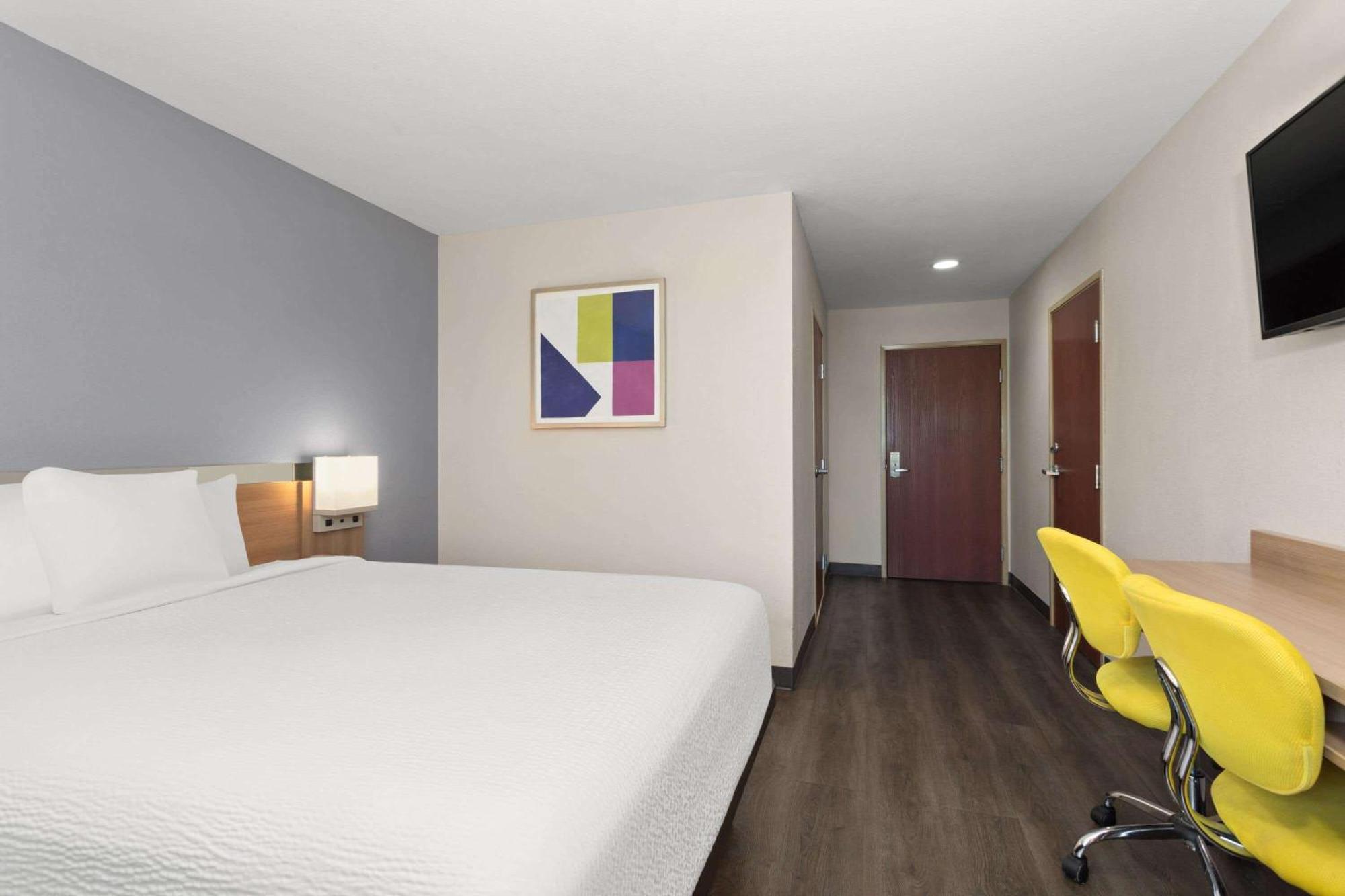 Microtel Inn & Suites By Wyndham Panama City Bagian luar foto
